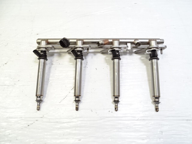 14 Mercedes X166 GL450 fuel rail w/ injectors, set of 4, right 2780703495 2780700687