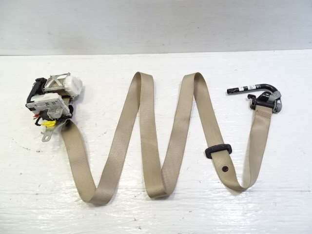 14 Mercedes X166 GL450 seat belt, right front, beige, 1668603886