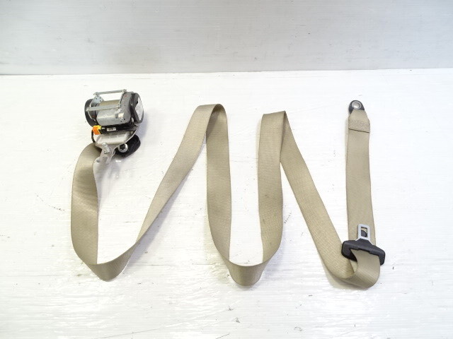 14 Mercedes X166 GL450 seat belt, right rear 2nd row, beige, 1668601486