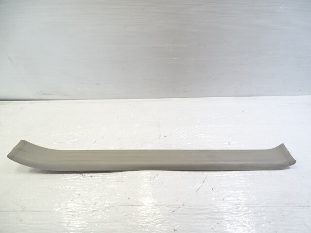 03 Mercedes R230 SL500 trim, door step sill, left inner, 2306800135 alpaca gray
