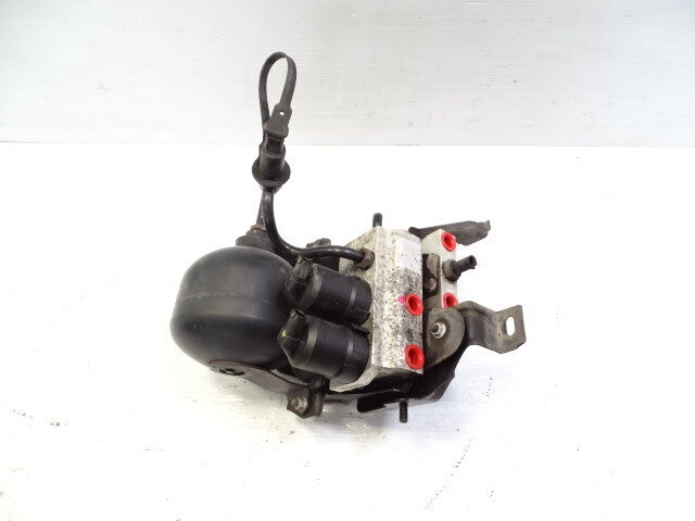 03 Mercedes R230 SL500 valve block, ABC suspension, front 2203200358