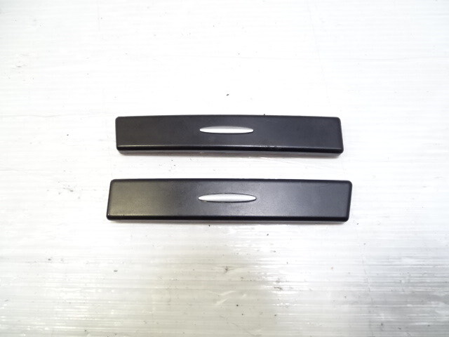 06 Mercedes R230 SL500 cup holder cover trim set, 2306890439 2306890539