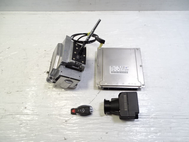 06 Mercedes R230 SL500 engine ignition ecu computer key fob & shifter 1131531091