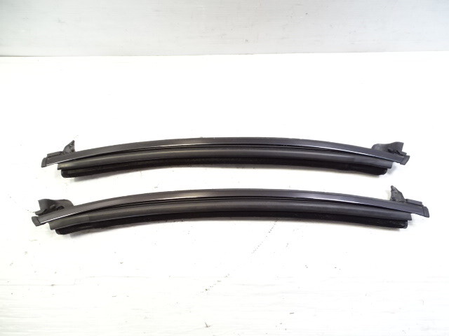 06 Mercedes R230 SL500 seal set, hard top, left and right, 2307900598 2307900698