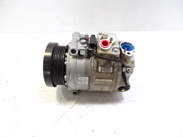06 Mercedes R230 SL500 AC compressor 0012300211 7SEU17C