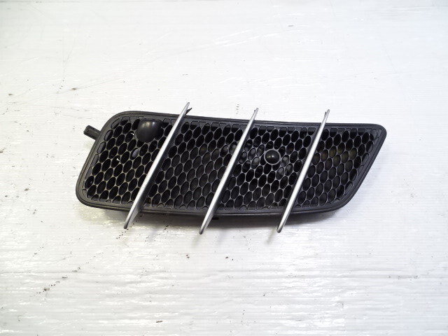 06 Mercedes R230 SL500 grille, hood air vent, left SL65 SL600 SL63