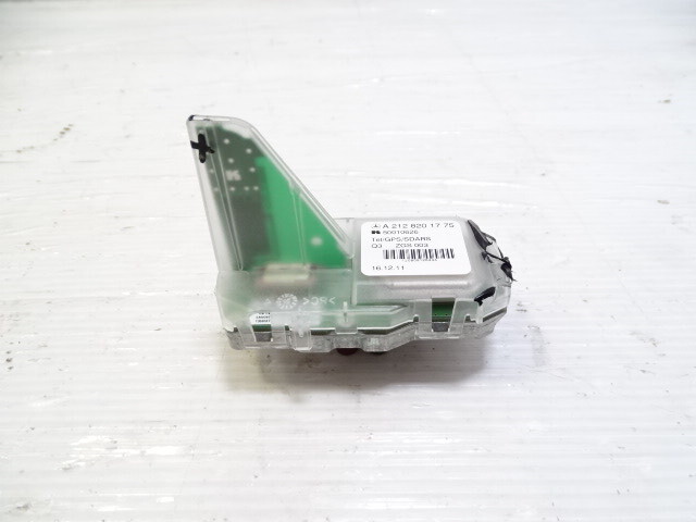 2012 Mercedes R172 SLK350 module, antenna, roof mounted, shark fin, 2128201775