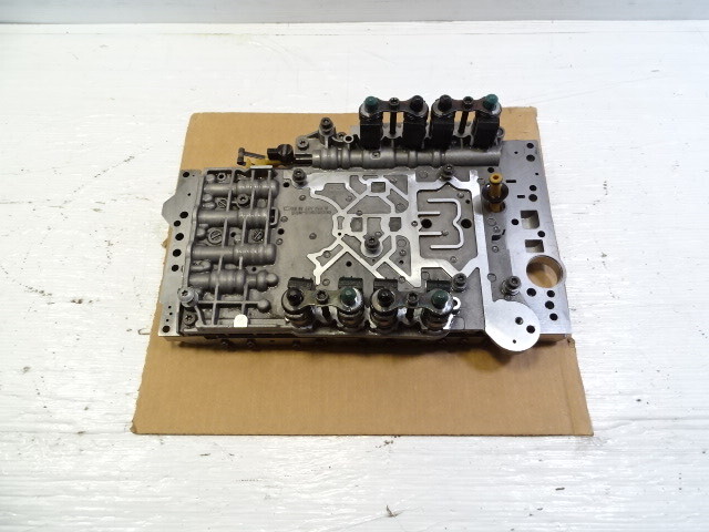 08 Mercedes R230 SL550 valve body with solenoids 7g tronic 722.9, 2202701906