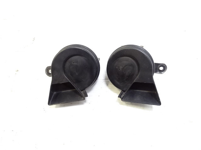 02 Mercedes W463 G500 horn set, high/low tone 0045427720 0045427420