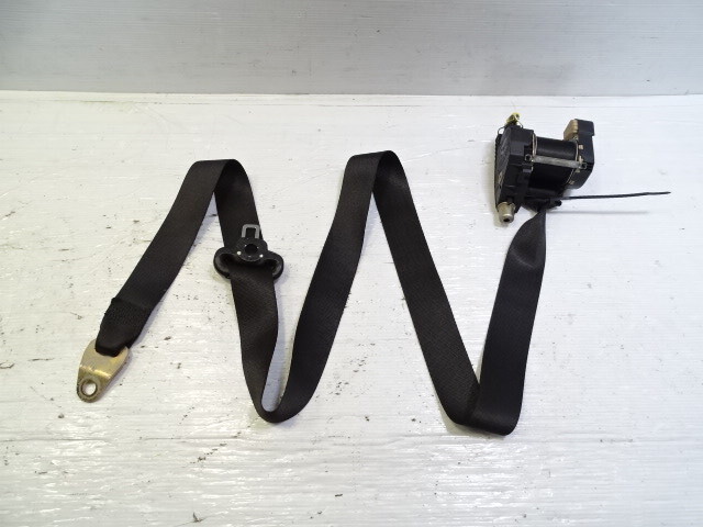 02 Mercedes W463 G500 seat belt, left rear, 4638604185, black