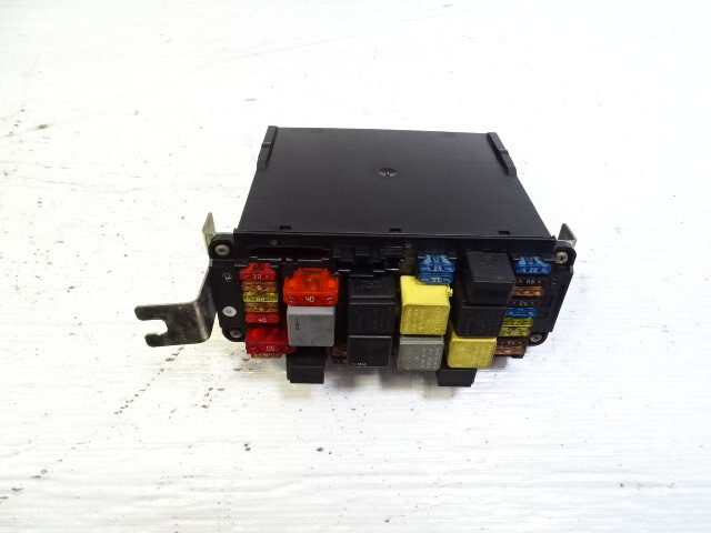 02 Mercedes W463 G500 fuse box, 4635400650 front, SAM