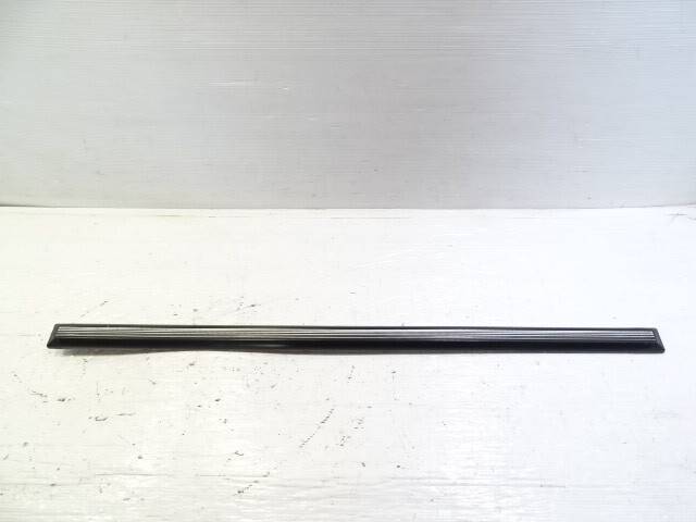 02 Mercedes W463 G500 trim, moulding, right quarter panel 4636900362 ledge