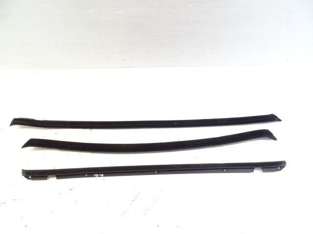 02 Mercedes W463 G500 seals, window scraper strip set (3) inner