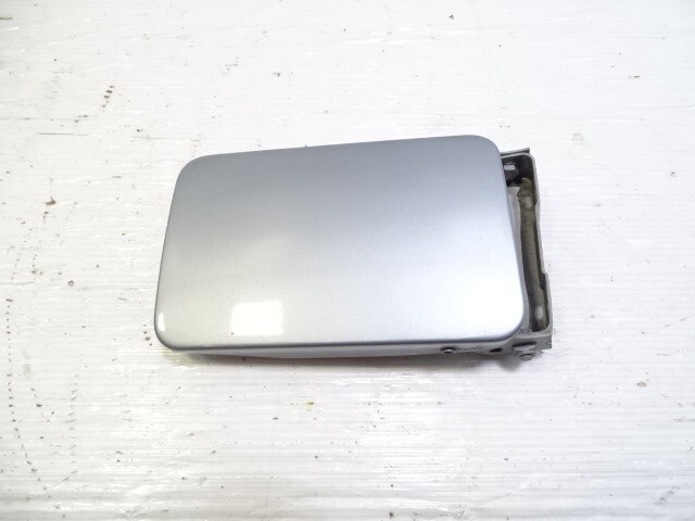 84 Mercedes R107 380SL gas fuel door lid