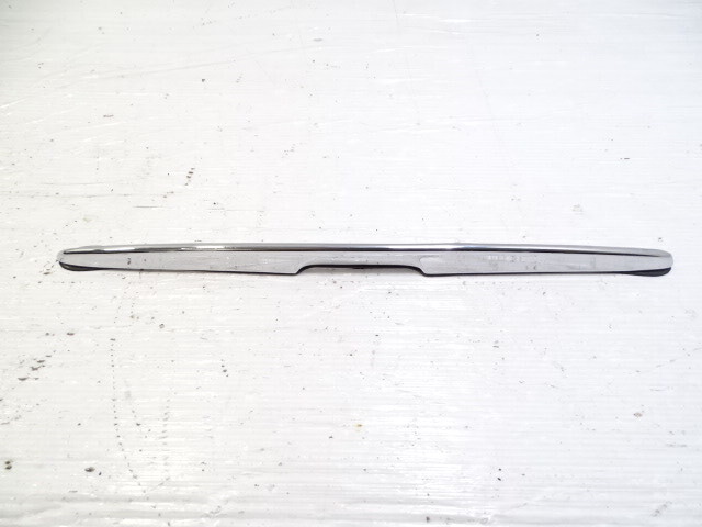 84 Mercedes R107 380SL trim, on trunk lid, chrome 1077580202