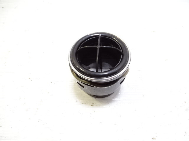 84 Mercedes R107 380SL AC vent, dash, round