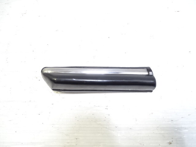 84 Mercedes R107 380SL trim, exterior, quarter moulding, right