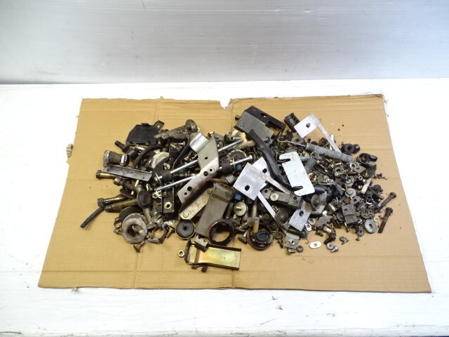 84 Mercedes R107 380SL nuts, bolts and hardware