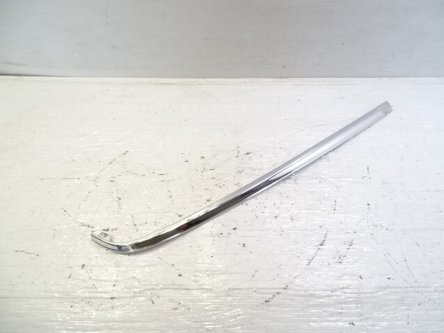 84 Mercedes R107 380SL trim, hardtop moulding, right rear, lower