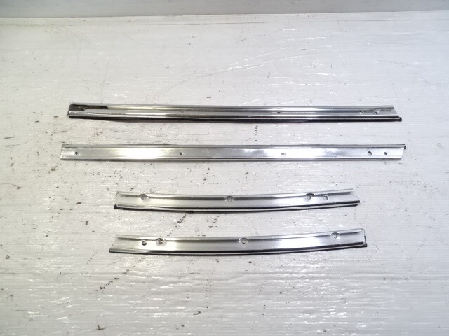 84 Mercedes R107 380SL trim set, seal holding mouldings, for hard top
