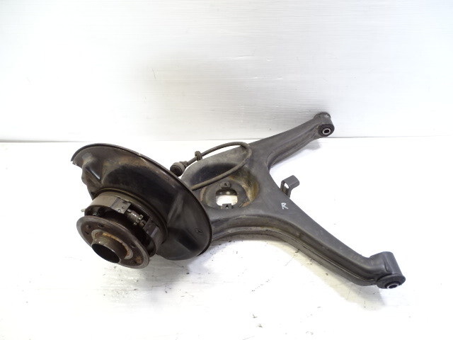 84 Mercedes R107 380SL trailing arm, hub, right rear control