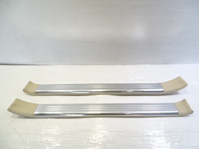 08 Mercedes R230 SL550 trim set, door step sill inner, 2306801935 2306802035 beige