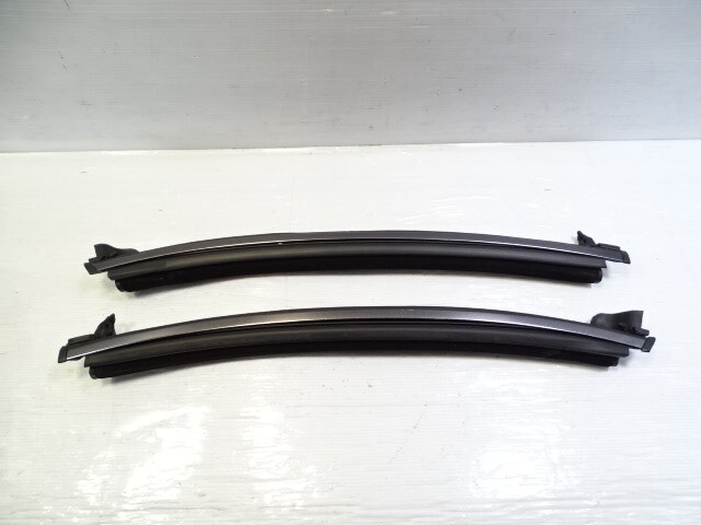 08 Mercedes R230 SL550 seal set, hard top, left and right, 2307900598 2307900698