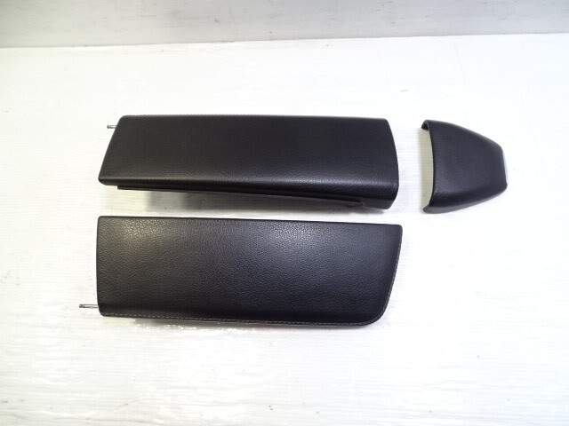 13 Mercedes X166 GL450 armrest lid center console black 1666800819