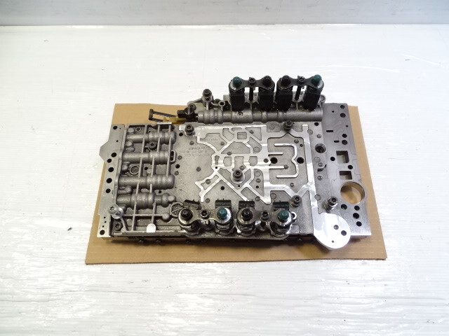 13 Mercedes X166 GL450 valve body w/solenoids, 2122700006