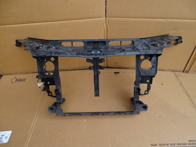 13 Mercedes X166 GL450 radiator support, 1666201101