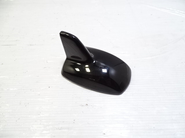 13 Mercedes X166 GL450 trim, antenna, roof mounted, 2128270228, shark fin