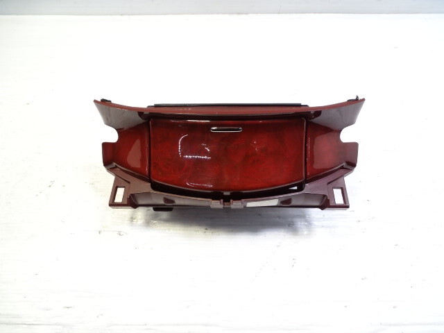 11 Lexus LS460 ashtray, center front 74111-30180