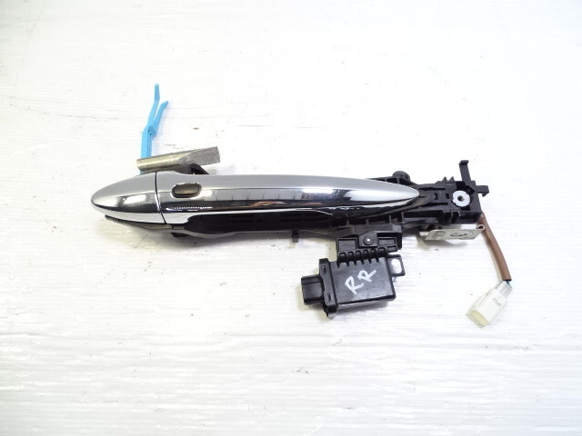 11 Lexus LS460 door handle, exterior, right rear 69210-33090