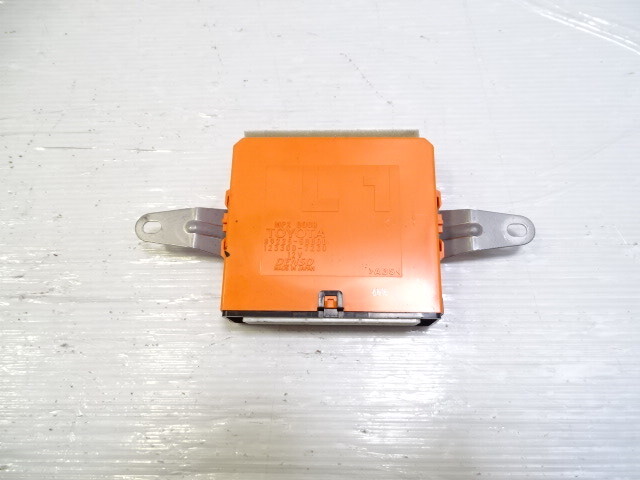 11 Lexus LS460 module, door multiplex, left rear 89225-50050