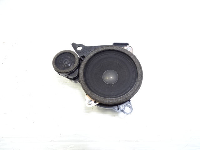 11 Lexus LS460 speaker, dash, right front, 86160-50260