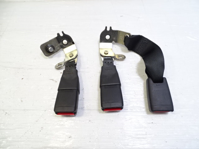 11 Lexus LS460 seat belt buckle set rear, black 73470-50020