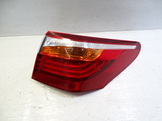 11 Lexus LS460 lamp, taillight, right outer 81551-50200