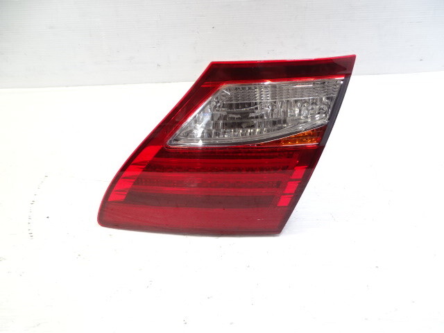 11 Lexus LS460 lamp, taillight, right inner 81581-50220