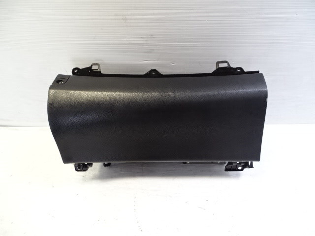 11 Lexus LS460 glovebox, black 55513-50110