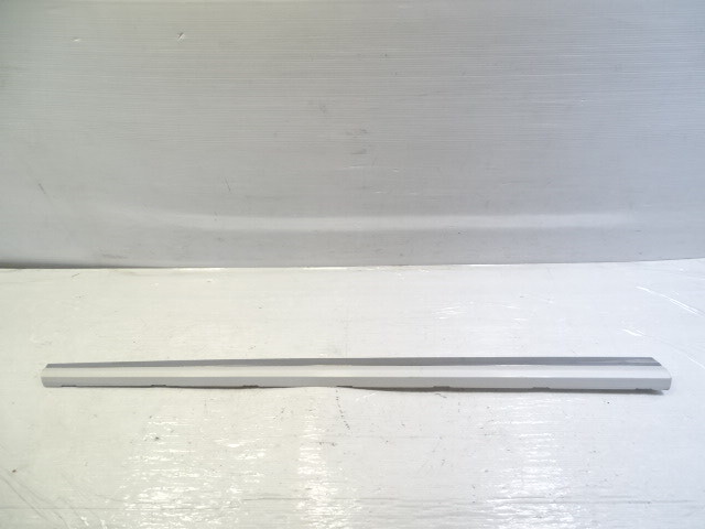 11 Lexus LS460 trim, door moulding, left front 75072-50050