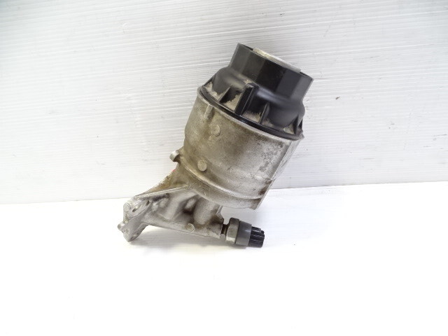 11 Lexus LS460 engine oil filter housing, 15677-38010