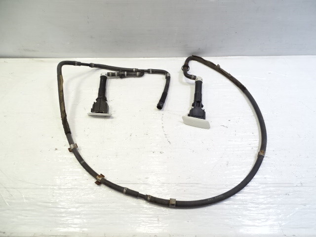 11 Lexus LS460 washer nozzle set, headlamp, left/right 85207-50060 85208-50060