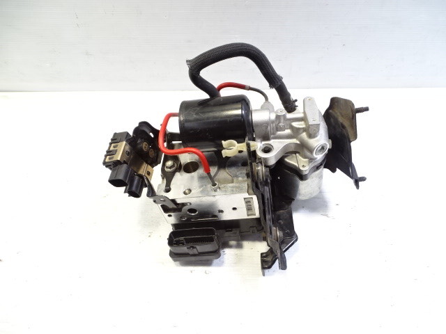 11 Lexus LS460 ABS brake pump and actuator 44510-50140