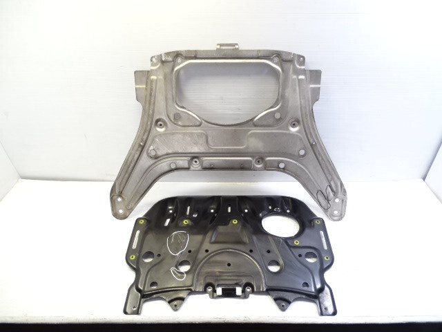 11 Lexus LS460 splash shield set, engine 51219-50020 51420-50020