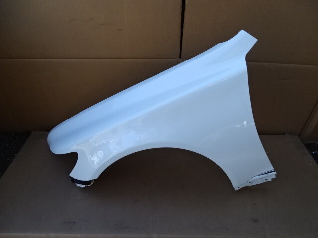 11 Lexus LS460 fender, left 53802-50170