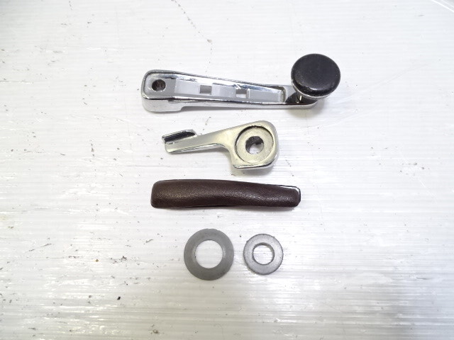 85 Mercedes R107 380SL handle, hard top / soft top release, brown