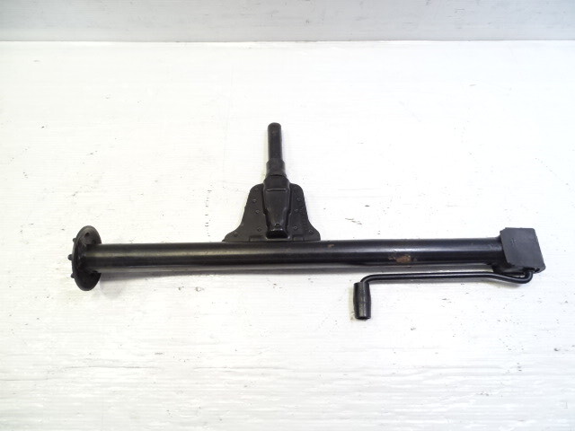 85 Mercedes R107 380SL tire jack 1075830115