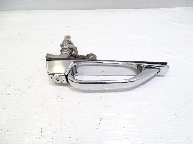 85 Mercedes R107 380SL door handle, exterior, right