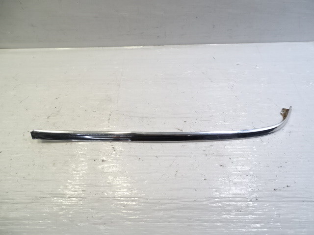 85 Mercedes R107 380SL trim, hardtop moulding, left rear, lower