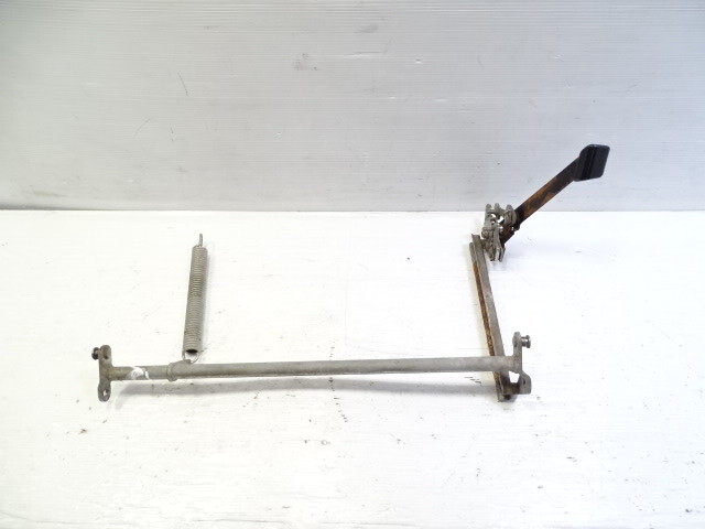 85 Mercedes R107 380SL seat height adjustment rail / handle, right
